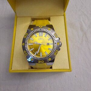 Invicta Pro Diver Yellow Men's Watch (Model 25760)